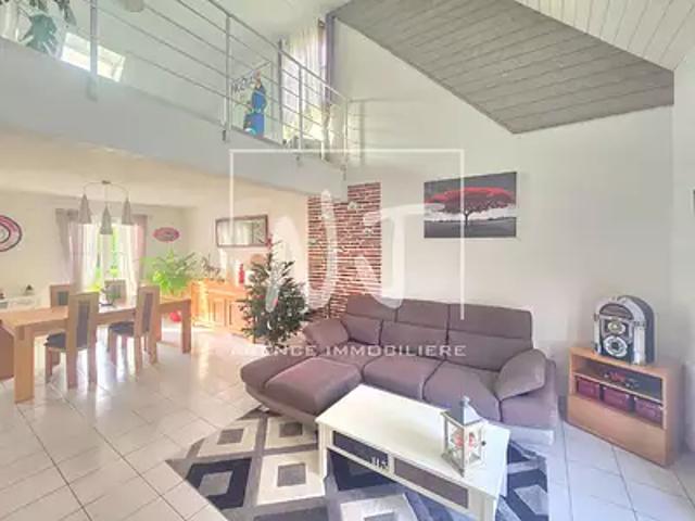 Maison vente à Angers, Beaucouzé