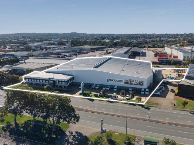 Warehouse for rent in Toombul, Queensland