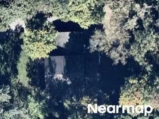 House for sale in Farmington