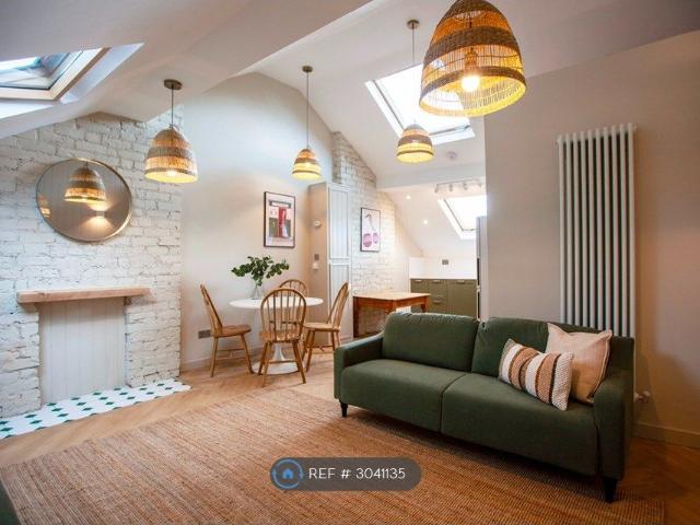 Room for rent in West Didsbury, Manchester