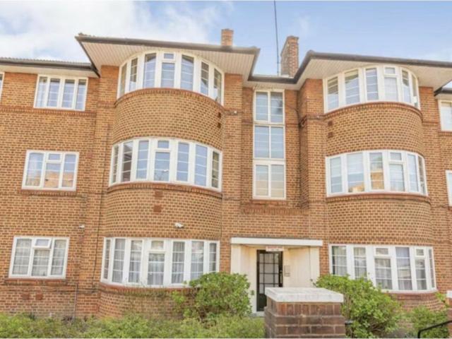 Apartment for rent in Beaufort Park, Greater London