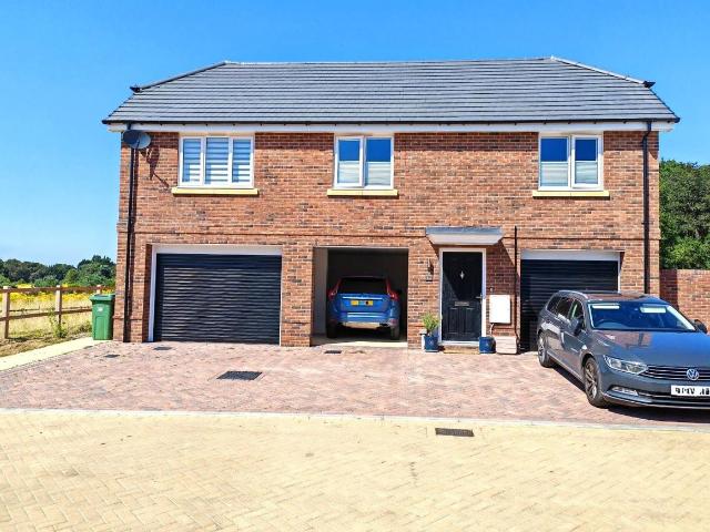 House for rent in The Evergreens, Bracknell