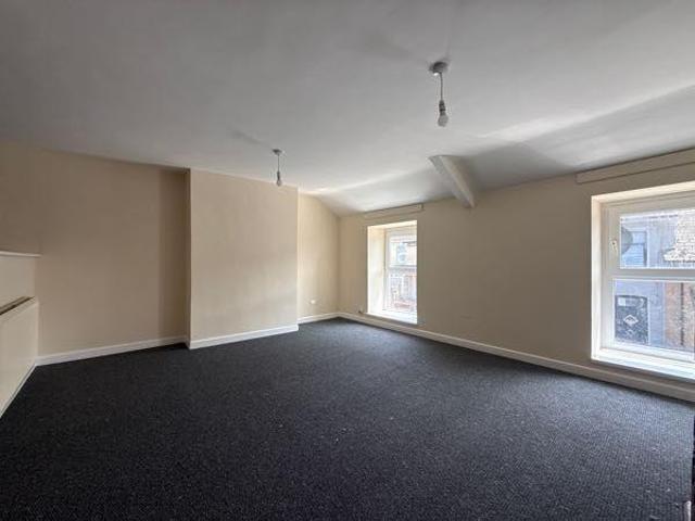Apartment for rent in Beaufort, Wales