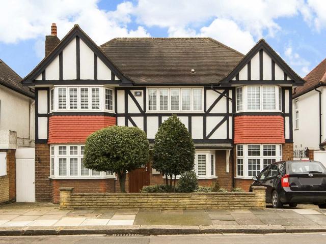 Apartment for rent in London Borough of Ealing, Park Royal
