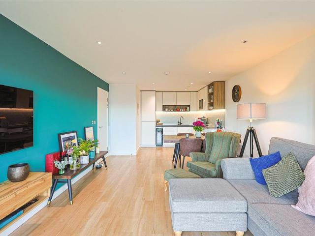 Apartment for rent in Colindale, Greater London