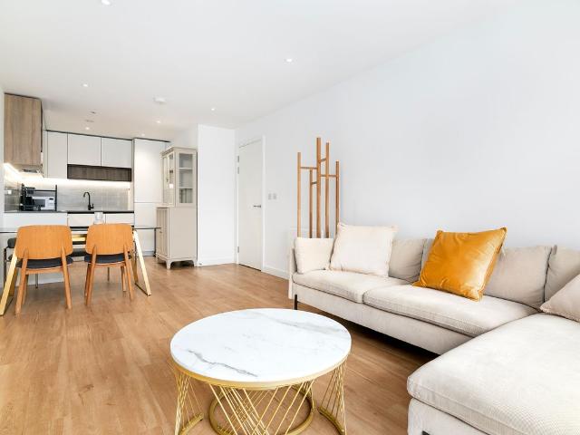 Apartment for rent in Colindale, Greater London