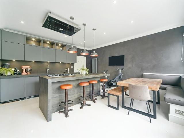 House for rent in Brompton, Greater London