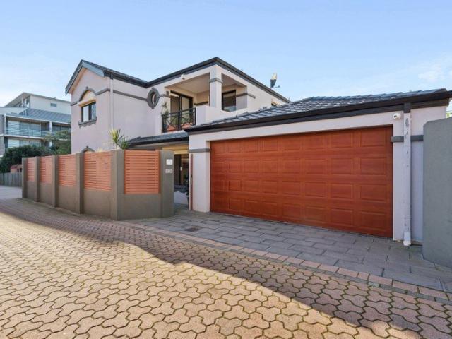 Townhouse for rent in Highgate, Western Australia