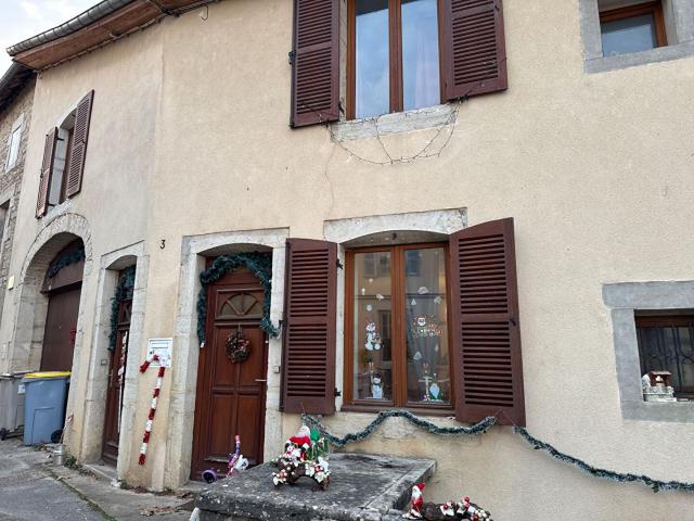 Maison vente à Lons-le-Saunier, Beaufort