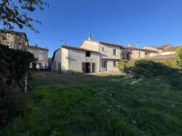 Maison vente à Confolens, Beaulieu-sur-sonnette