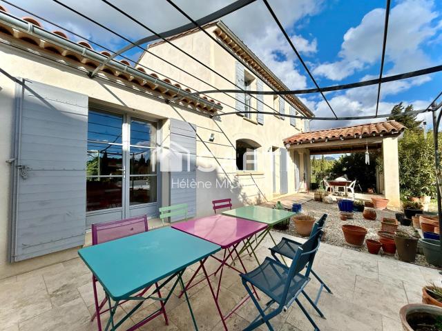 Maison vente à Carpentras, Beaumes-de-venise