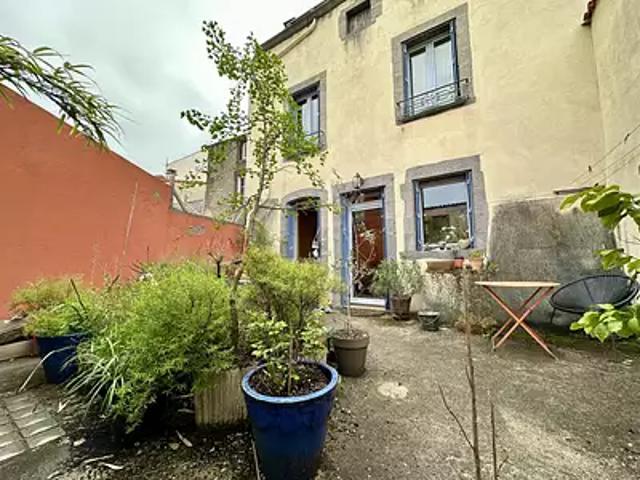 Maison vente à France métropolitaine, Guadeloupe