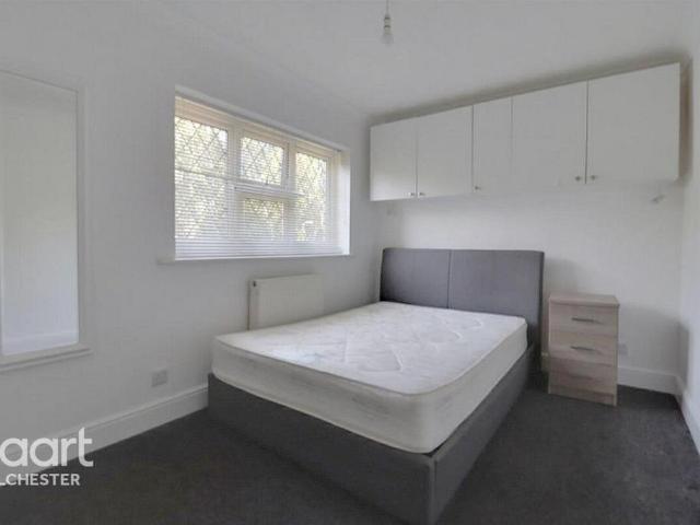 House for rent in Mile End, Fordham Heath