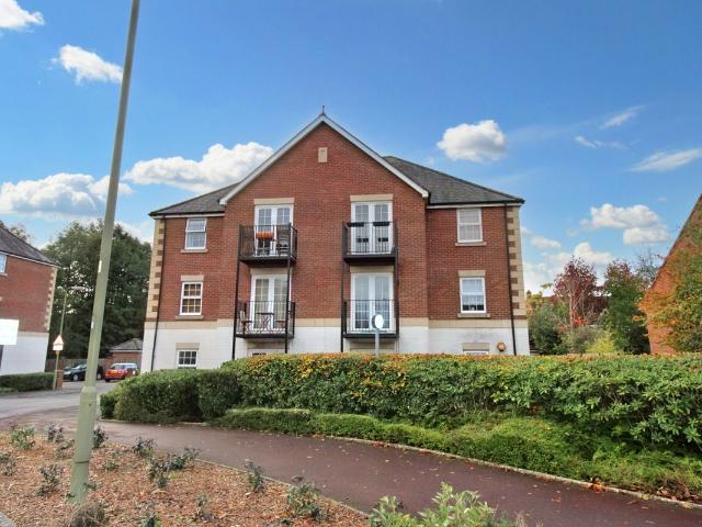 Apartment for rent in Elvetham Heath, Hart
