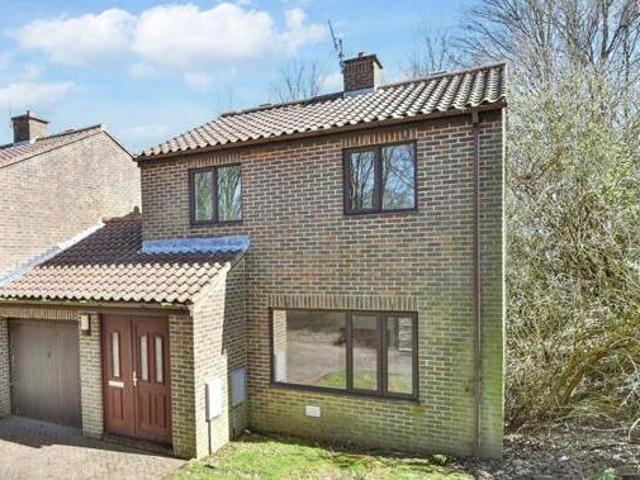 House for sale in Oad Street, Kent