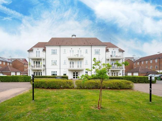 Apartment for rent in Worcester Park, Greater London