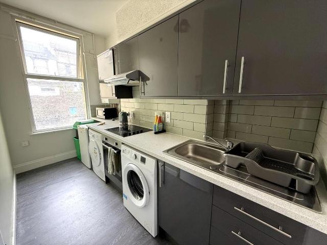 Apartment for rent in St. Judes, Plymouth