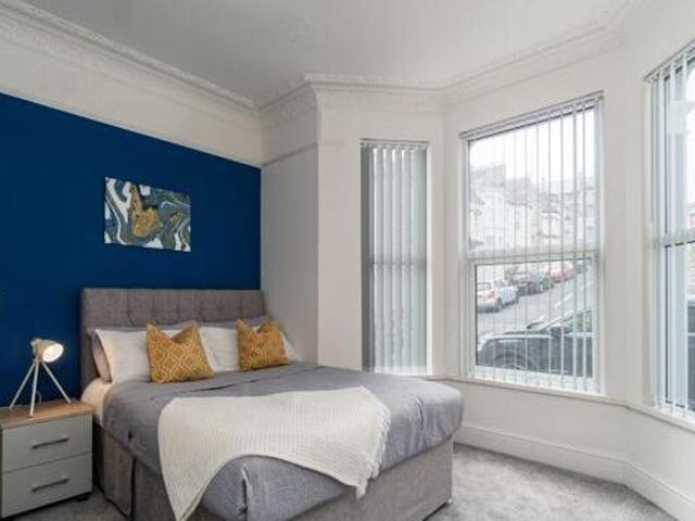 House for rent in Follaton, Strode