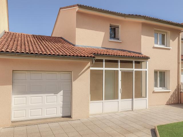 Maison vente à France métropolitaine, Guadeloupe