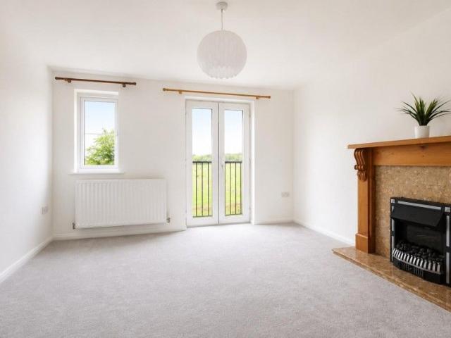 Townhouse for rent in Hampton Hargate, Peterborough
