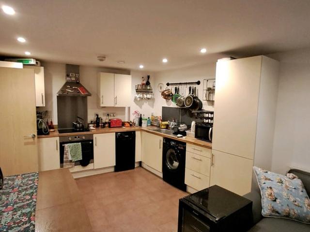 Apartment for rent in Earlsfield, Greater London