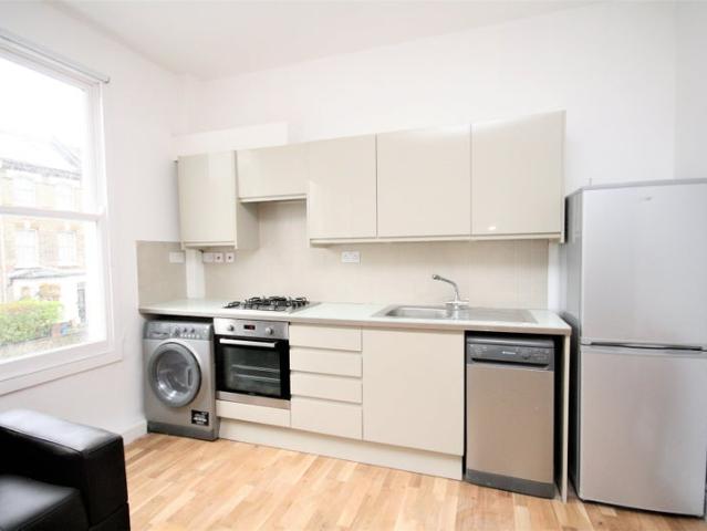 Apartment for rent in Holloway, Greater London