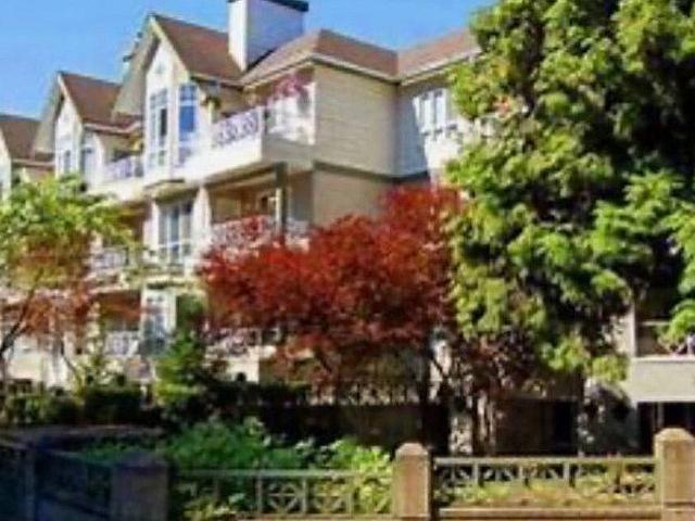 Condo for sale in Surrey, British Columbia