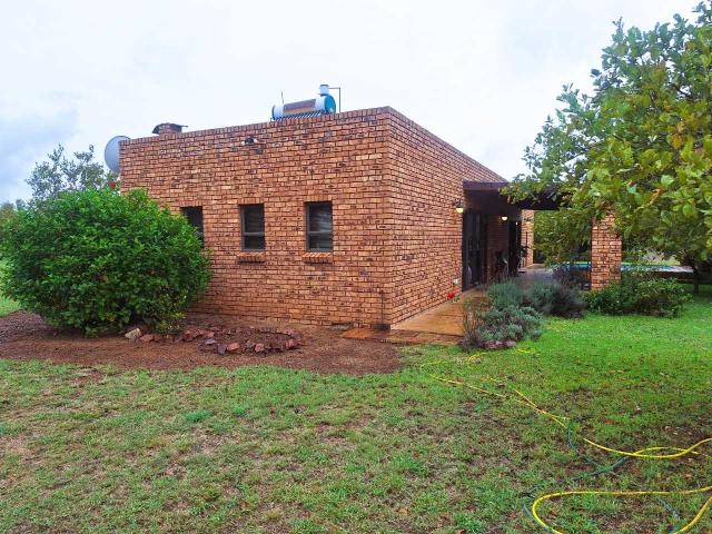 Farm for sale in Waterkloof, Gauteng