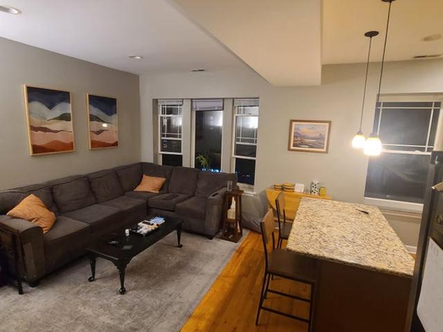 Room for rent in Lake View Township, Chicago