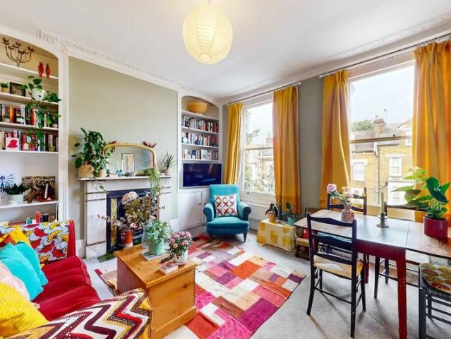 Apartment for rent in Stamford Hill, Greater London