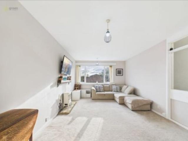 Apartment for rent in Moor End Green, West Midlands