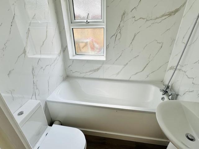 Apartment for rent in Higham Hill, Greater London