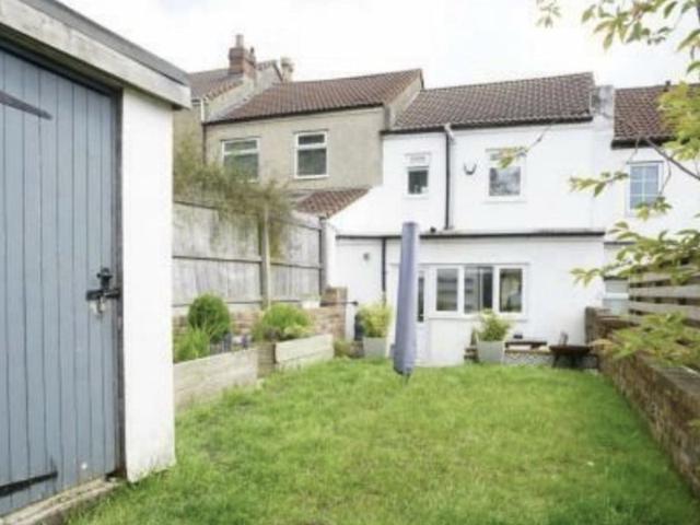 House for rent in Kingswood