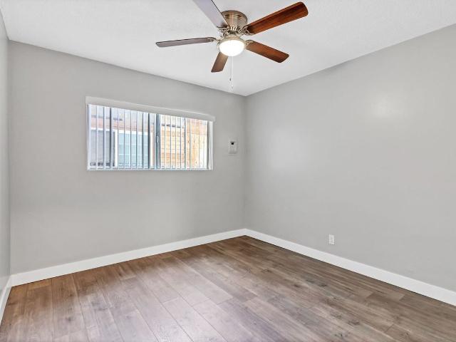 Apartment for rent in Long Beach, California