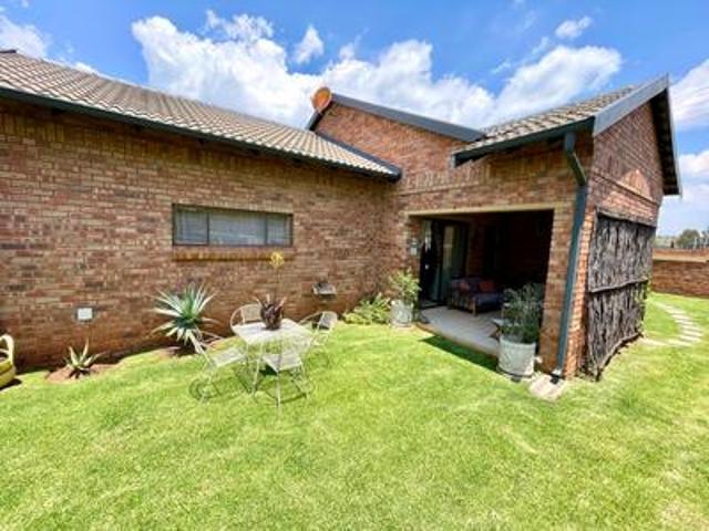 Townhouse for sale in Kagiso, Gauteng