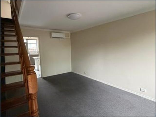 Townhouse for rent in Camerons Creek, Victoria