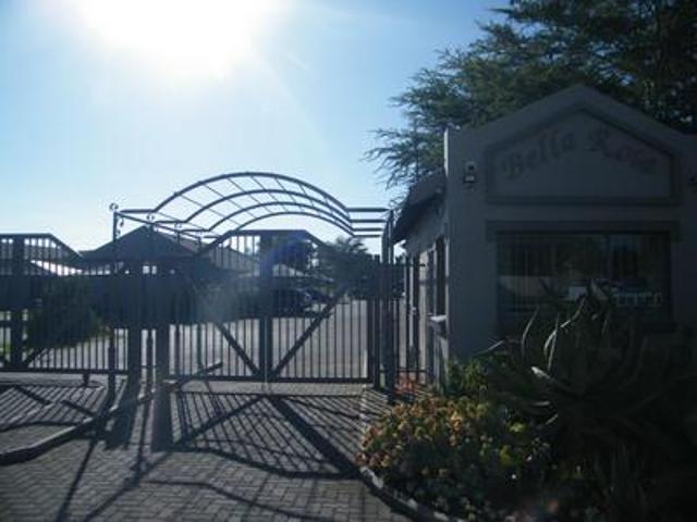 Townhouse for sale in Akasia, Gauteng