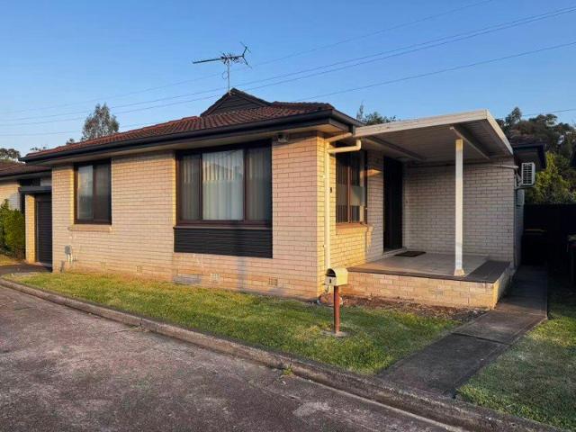 Villa for rent in Regents Park, Sydney
