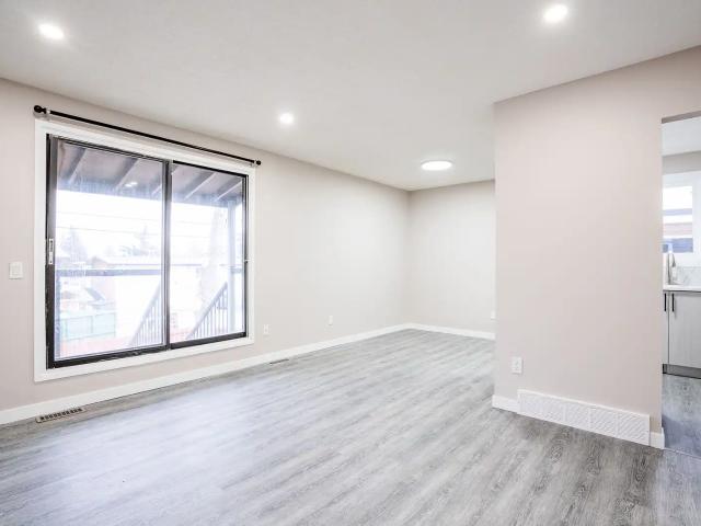 House for rent in Bowness, Calgary