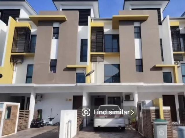 Townhouse for sale in Nilai, Negeri Sembilan