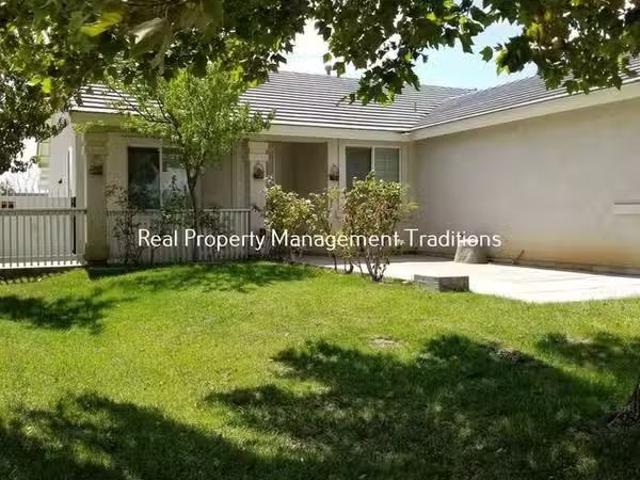 Condo for rent in Pomona
