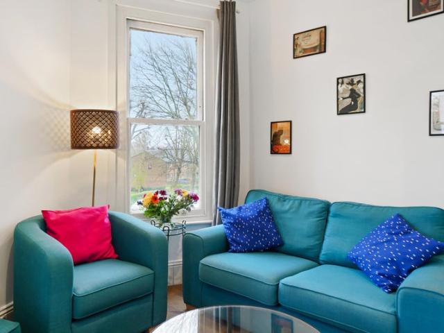 Apartment for rent in Maida Hill, Greater London
