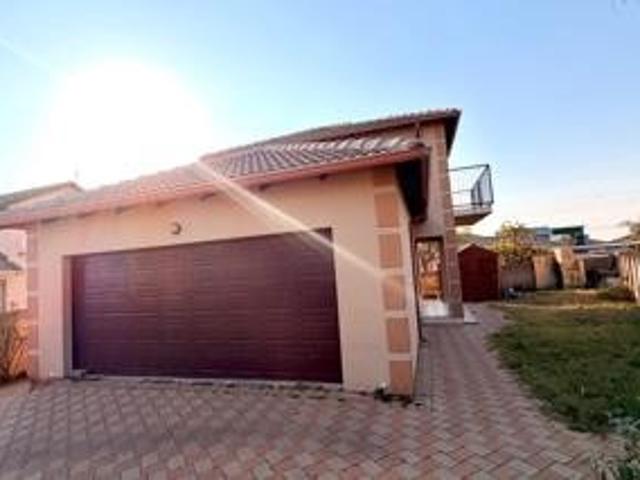 House for rent in Crowthorne, City of Johannesburg Metropolitan Municipality