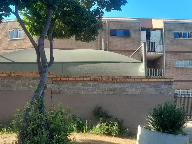 Apartment for sale in Vosloorus, Gauteng
