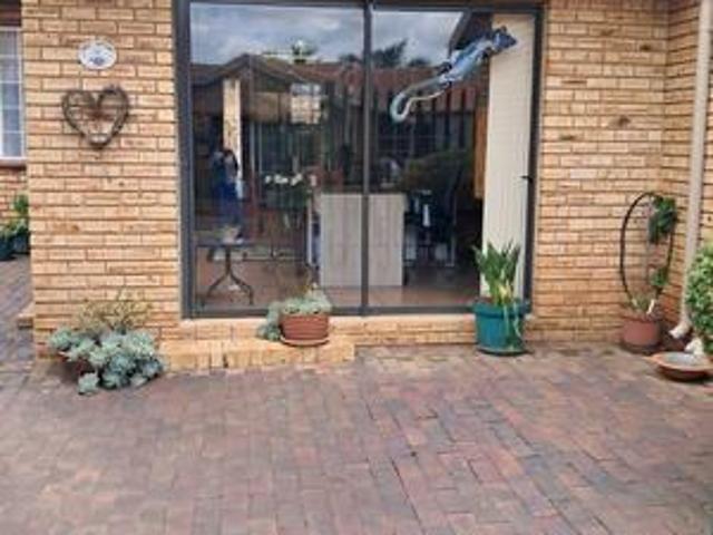 Townhouse for sale in Kagiso, Gauteng