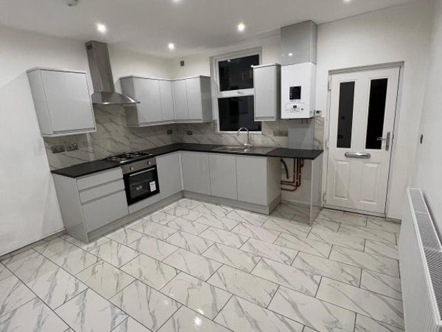 Apartment for rent in Malin Bridge, Hillsborough
