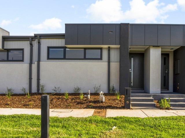 House for rent in Thornhill Park, Melbourne