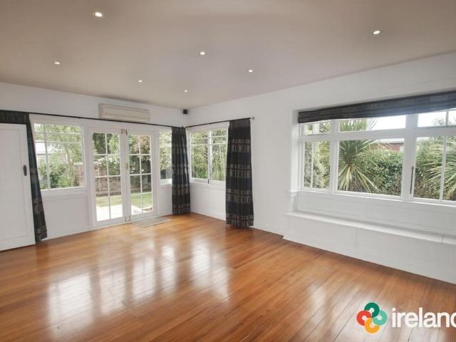 House for rent in Chaslands, Canterbury