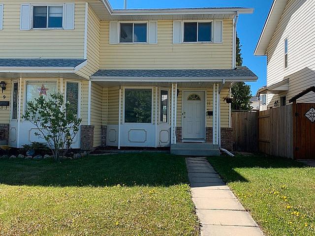 Duplex for rent in Alberta