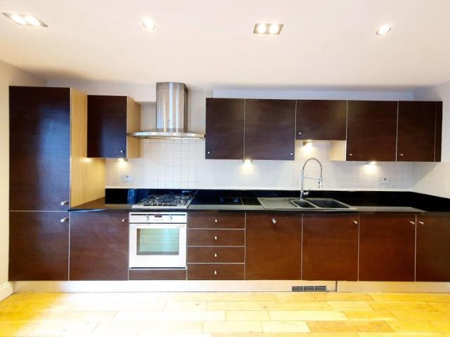 Apartment for rent in Maitland Park, Greater London